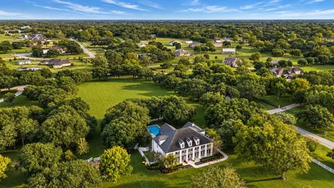 4510 River Forest Dr, Richmond, TX 77406