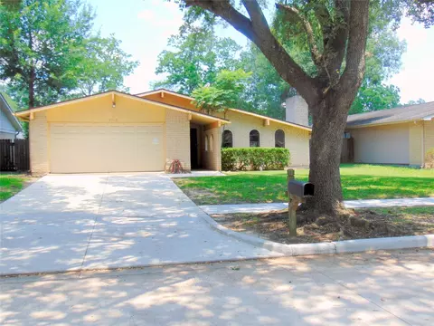 2110 Fall Meadow Dr, Missouri City, TX 77459