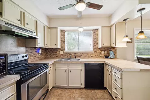 Kitchen - 4226 Mossygate Dr, Spring, TX 77373 photo 2 of 2