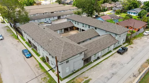 8221 Brumbley Rd #58, Houston, TX 77012