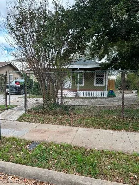 3331 Kelton St, Houston, TX 77021