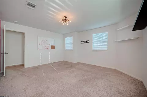 Bedroom - 346 Apache Field Ln, La Marque, TX 77568 photo 6 of 10