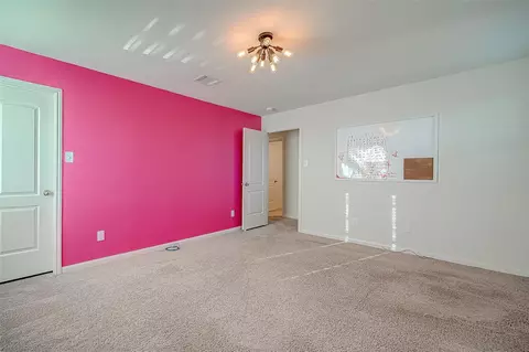 Bedroom - 346 Apache Field Ln, La Marque, TX 77568 photo 5 of 10