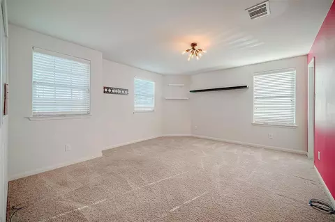 Bedroom - 346 Apache Field Ln, La Marque, TX 77568 photo 4 of 10