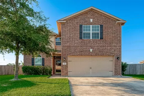 Exterior - 346 Apache Field Ln, La Marque, TX 77568 photo 2 of 9