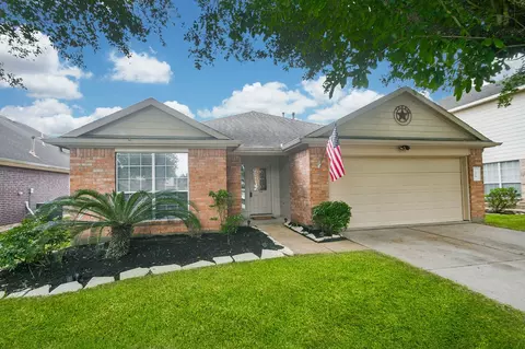1910 Plum Creek Ln, Missouri City, TX 77489
