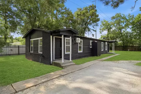 8038 Record St, Houston, TX 77028