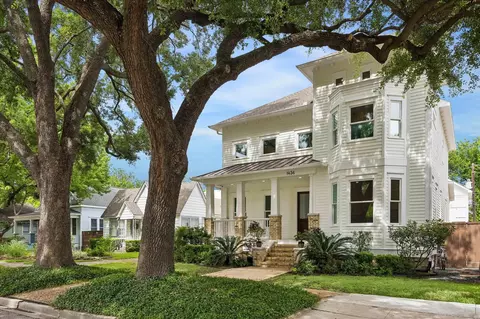 1436 Harvard St, Houston, TX 77008
