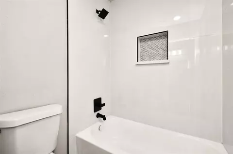 Bath - 22603 Deville Dr, Katy, TX 77450 photo 3 of 3