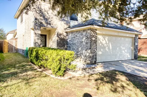 9519 Garrett Pine Ln, Houston, TX 77044