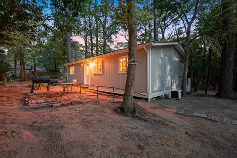 16777 Stinson Ln, Montgomery, TX 77316
