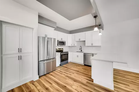 651 Bering Dr #203, Houston, TX 77057