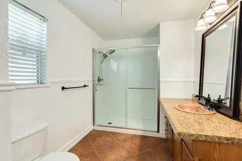 Bath - 139 Bastrop Beach Rd, Angleton, TX 77515 photo 2 of 2