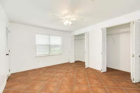 Bedroom - 139 Bastrop Beach Rd, Angleton, TX 77515 photo 1 of 2
