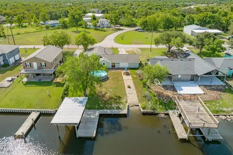 View/Area - 139 Bastrop Beach Rd, Angleton, TX 77515 photo 2 of 13
