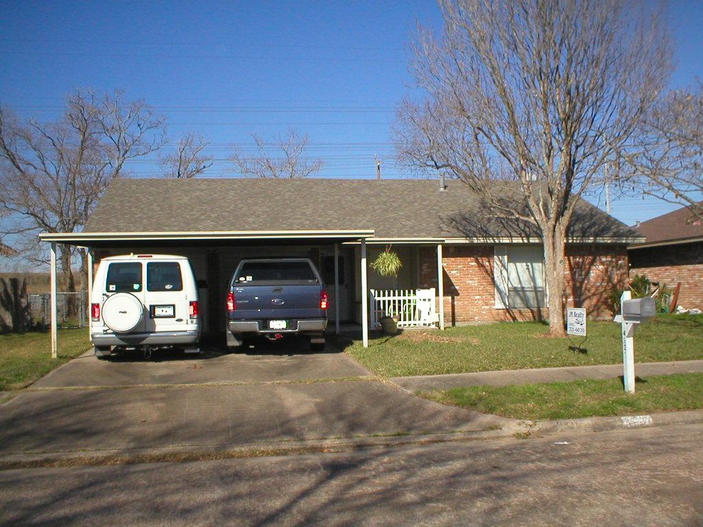 4227 Bermuda Dr, Pasadena, TX 77503 photo 1