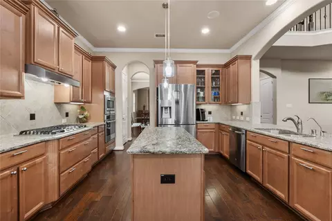 2607 Tree Swallow Bluff Path, Spring, TX 77389 photo 4