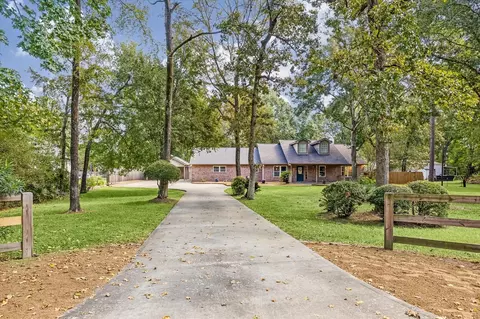 40302 Pipestone Rd, Magnolia, TX 77354