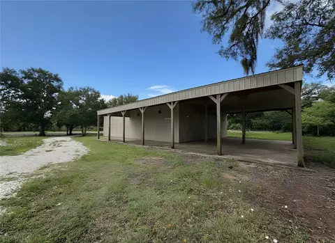 4680 County Road 611, Angleton, TX 77515 photo 3