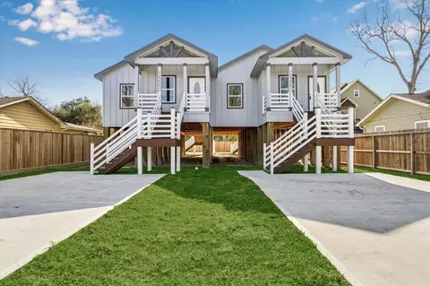 7222 Philibert Ln #A/B, Houston, TX 77028