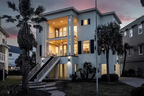 4214 Turks Pt, Galveston, TX 77554