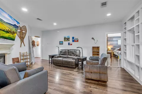 242 Sunset Path N, Montgomery, TX 77316