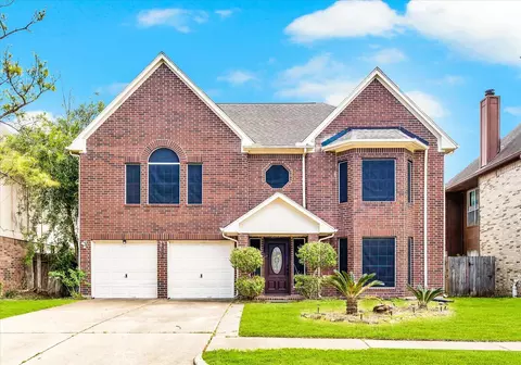 16423 Ash Point Ln, Sugar Land, TX 77498