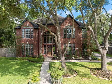 12907 Ryaneagles Cir, Houston, TX 77044