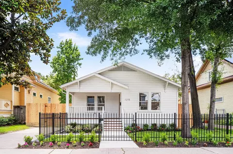 1215 Ashland St, Houston, TX 77008