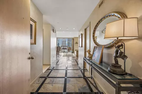 5100 San Felipe St #152, Houston, TX 77056
