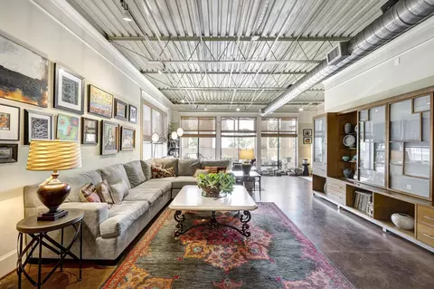 1722 Washington Ave #D, Houston, TX 77007
