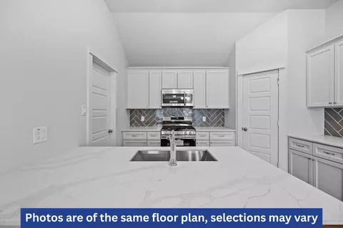 Kitchen - 25752 John Wayne Rd, Splendora, TX 77372 photo 4 of 4