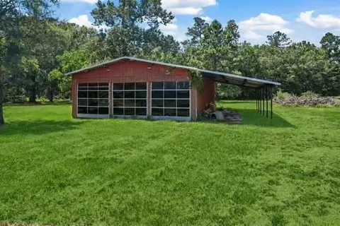 160 County Road 6498, Dayton, TX 77535