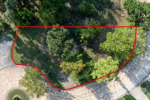 15 Stanford Ct, Montgomery, TX 77356