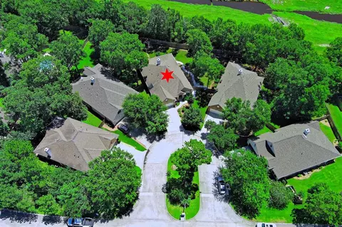 2 Marlowe Way, Conroe, TX 77384 photo 1