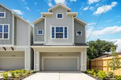 1208 E 26th St #A, Houston, TX 77009