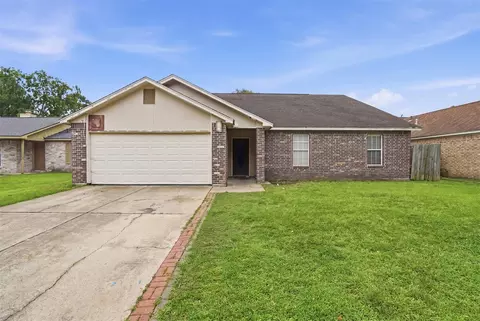8131 Warren Rd, Houston, TX 77040