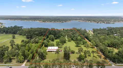 15126 Walden Rd, Montgomery, TX 77356