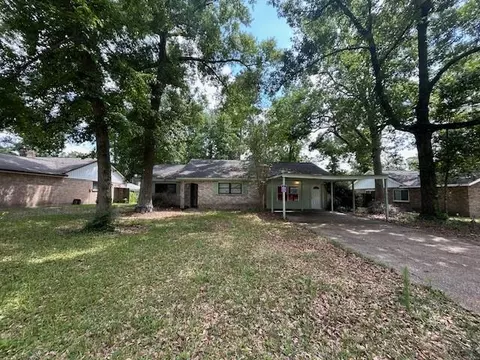 25388 White Oak Ln, Splendora, TX 77372