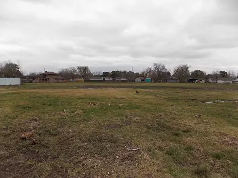 2619 Red Blf, Pasadena, TX 77506 photo 6