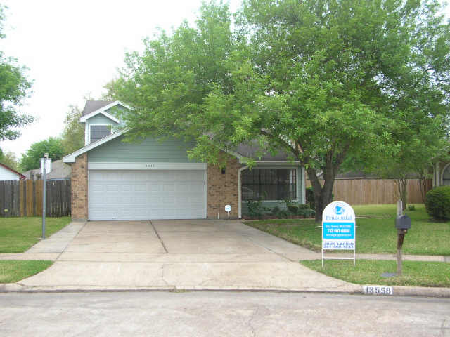 13558 Sharpbill Dr, Houston, TX 77083 photo 1