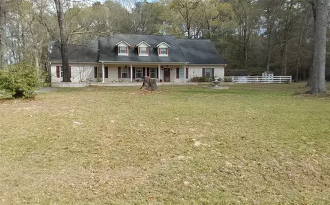 400 Central Dr, Coldspring, TX 77331
