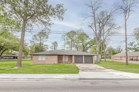 2834 Pansy St, Pasadena, TX 77503