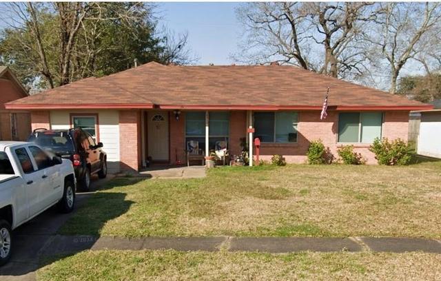 3013 Cedarcrest Dr, Pasadena, TX 77503