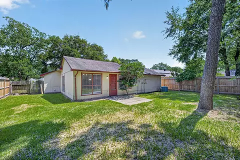 Exterior - 4714 Bridgeview Ln, Spring, TX 77388 photo 4 of 4