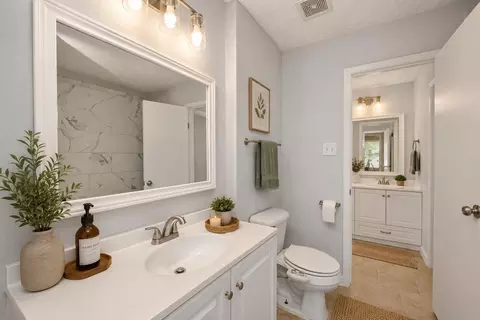 Bath - 4714 Bridgeview Ln, Spring, TX 77388 photo 1 of 3