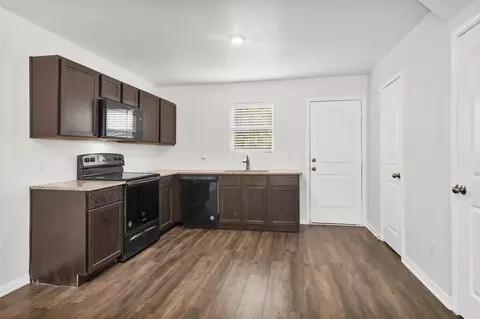 Kitchen - 15134 Austin Rd, Willis, TX 77378 photo 1 of 1