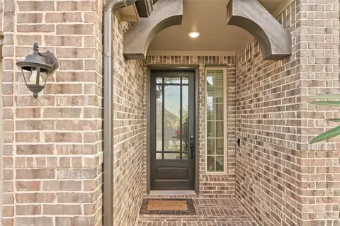 Entry Way - 7726 Wrightwood Dr, Pasadena, TX 77505 photo 1 of 5