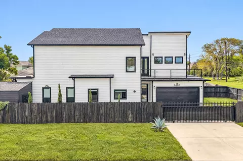 2420 Sumpter St, Houston, TX 77026