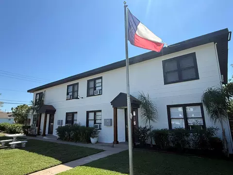 5103 Avenue O, Galveston, TX 77551